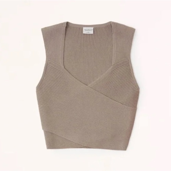 Abercrombie Luxeloft wrap top - Picture 4 of 4